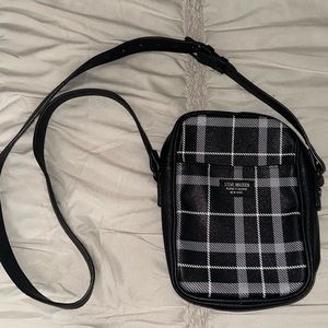 Steve Madden Crossbody (Unisex)